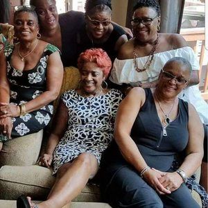 Meet your Posher, Marcia